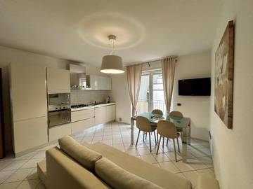 Ferienwohnung für 4 Personen, mit Garten und Ausblick, mit Haustier in Torbole