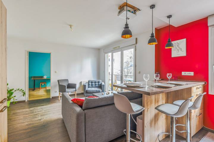 Apartamento entero, Apartamento de vacaciones para 3 personas con balcón in Villeurbanne, Lyon region