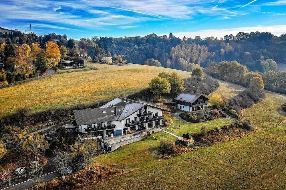 Vierbettzimmer Dusche/Wc - Landhaus Müllenborn, Hotel in Gerolstein, Vulkaneifel