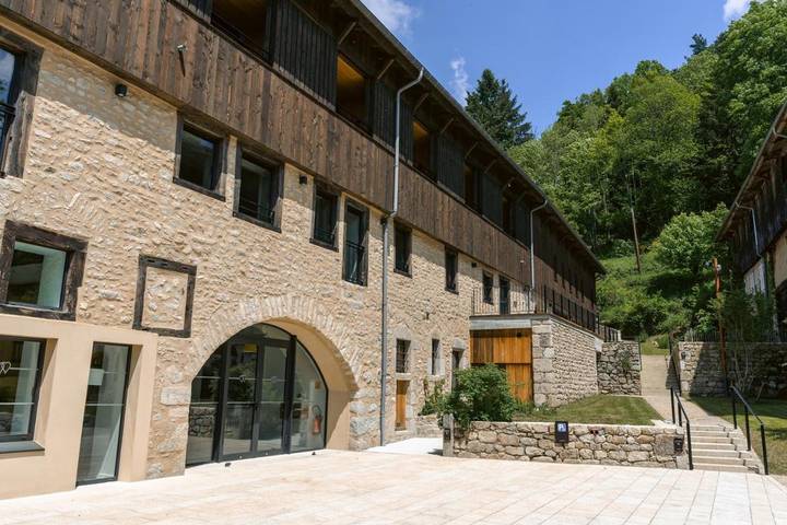 Gîte pour 2 personnes, avec terrasse, animaux acceptés à Ambert - 4