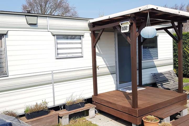 Camping für 4 Personen, mit Whirlpool und Terrasse sowie Garten und Pool in Renesse