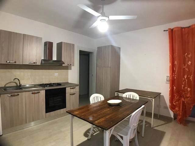 Gîte pour 7 personnes, avec balcon, adapté aux familles à San Leone - 3