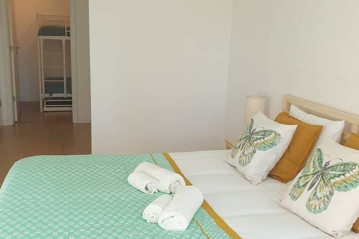 Ganze Wohnung, 5 min walk to subway with free parking in Lissabon, Costa de Lisboa