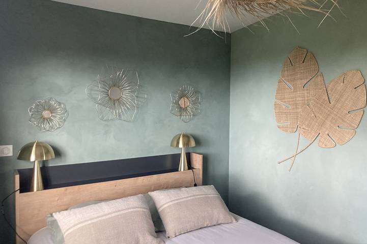 Gîte pour 2 personnes, avec piscine et jardin à Sérignac - 2