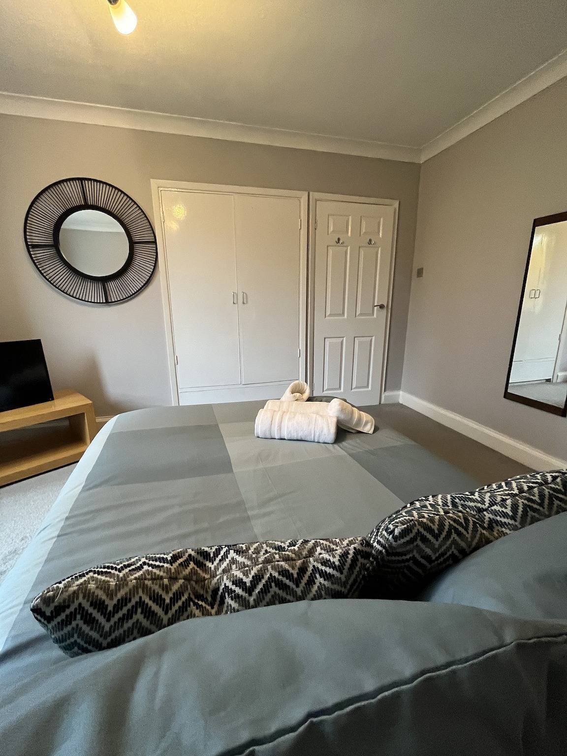 Entire vacation apartment, Charming Croydon Apartment Near Altyre Road in Croydon, London
