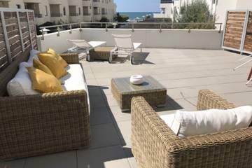 Gîte pour 4 personnes, avec terrasse dans Plage Rive Droite