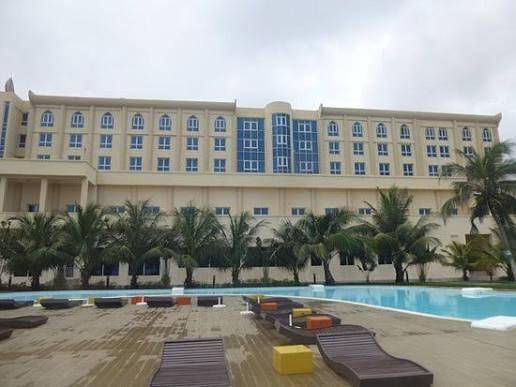 Maison de campagne pour 35 personnes, animaux acceptés à Vaux-le-Pénil