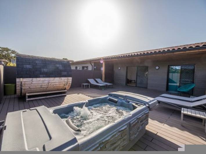 Location de vacances pour 8 personnes, avec sauna et jardin dans Cala Rossa