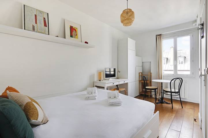 Hel studio-lejlighed, B Canal St Martin Lovely Room in 10th Arrondissement, Paris