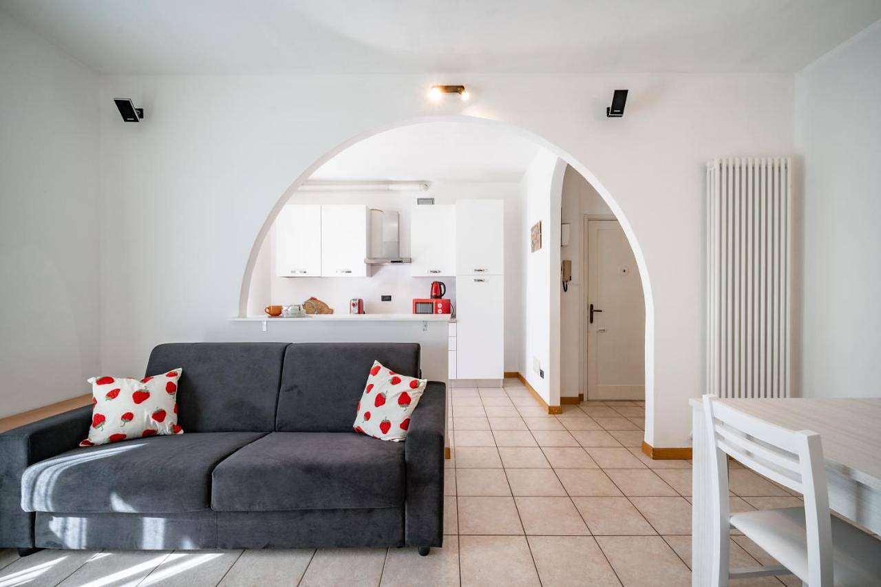 Ganze Wohnung, Dolce Teresa in Mandello del Lario, Westliche Bergamo-Alpen