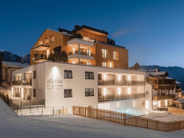 Hotel für 2 Personen, mit Balkon und Terrasse sowie Garten und Kinderpool in Serfaus - 2