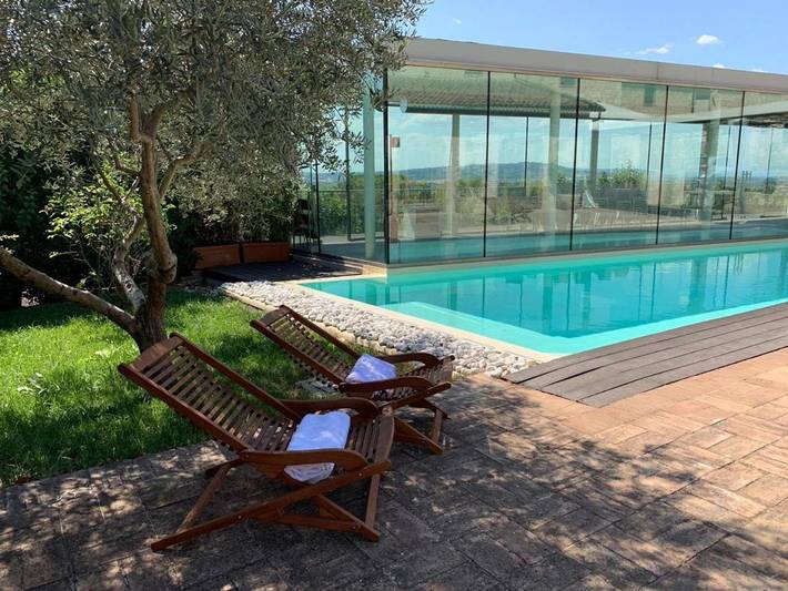 Gîte pour 2 personnes, avec Jardin ainsi que Piscine et Vue à Trevi