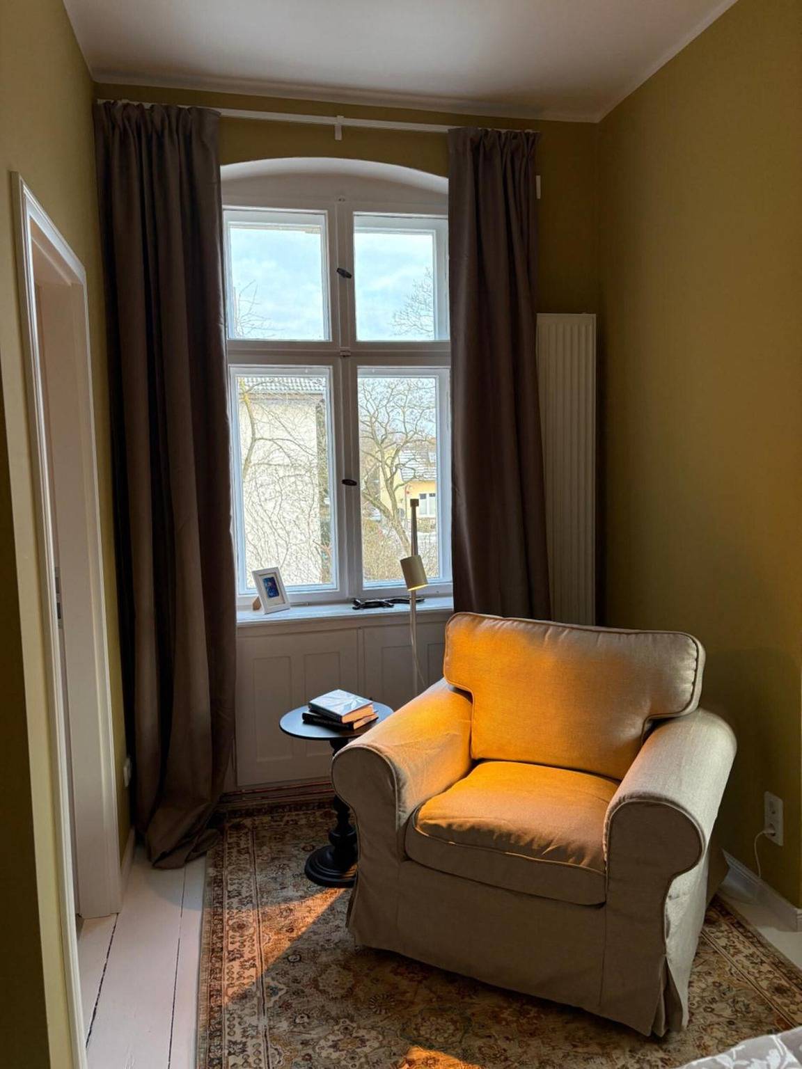 Apartamento entero, Acogedor estudio en las afueras, apto para mascotas in Marzahn - Hellersdorf, Berlín