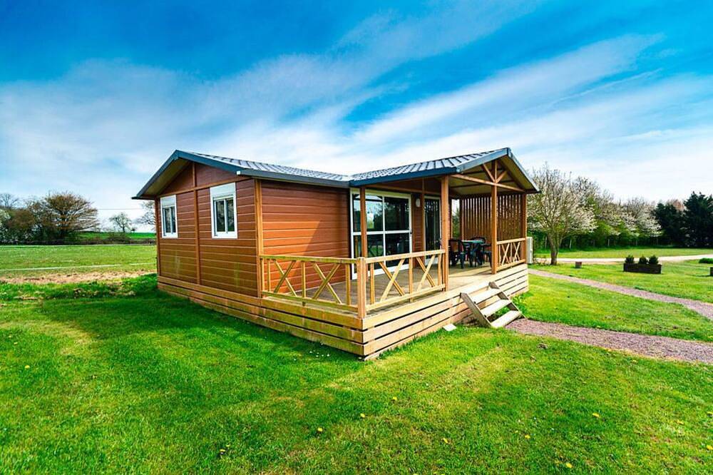 Chalet Oslo de 4 Personnes : Découvrez la Suisse Normande en Famille ! in Notre-Dame-de-Bonne-Nouvelle, Región de Caen