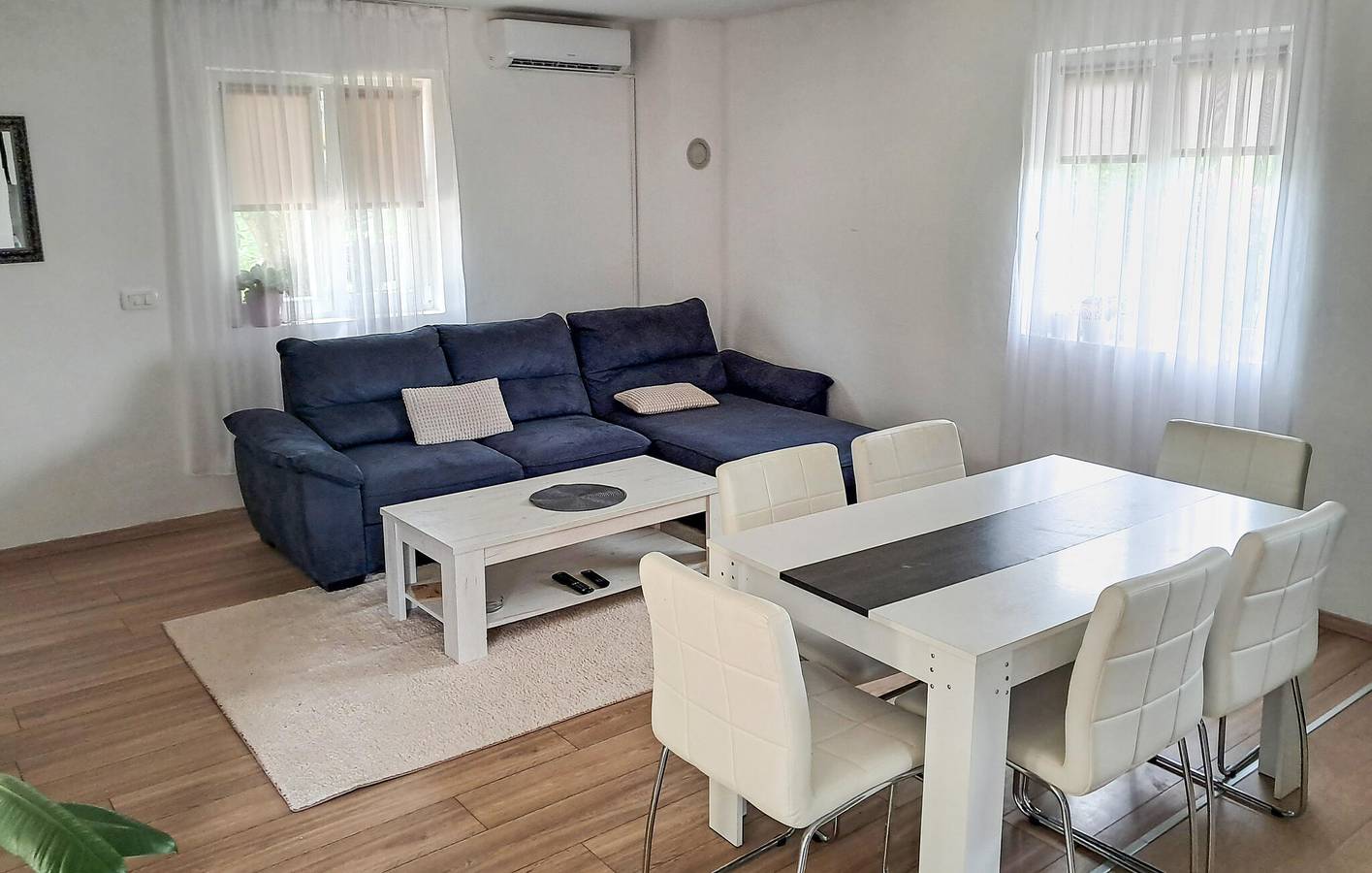 Charmantes Apartment mit Terrasse, in der Nähe der Küste und des Stadtzentrums in Pula-Medulin, Pula