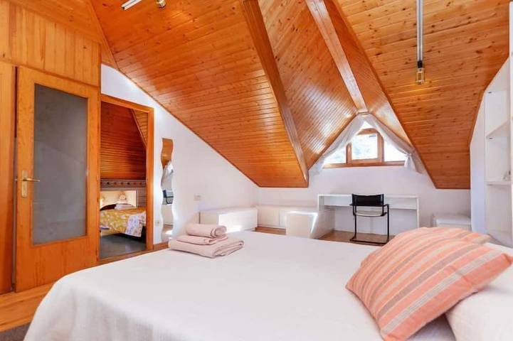 Appartement entier, Mainera in Sort, Pyrénées catalanes