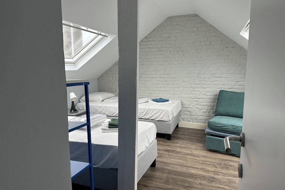 Ganze Wohnung, Maisonette-Wohnung mit 5 bis 3 Etagen in Saint-Gilles (Belgien), Flandern