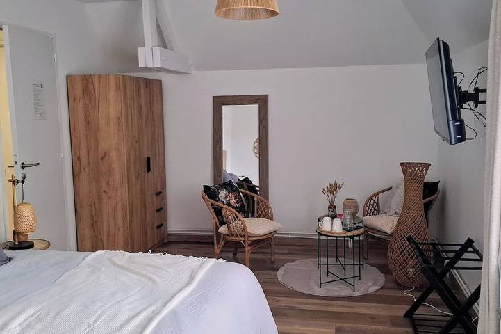 Chambre d’hôte pour 2 personnes à Le Val-Saint-Père - 2