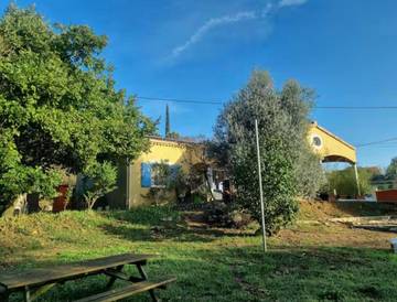 Location de vacances pour 6 personnes, avec vue et jardin dans Saint-Julien-en-Saint-Alban