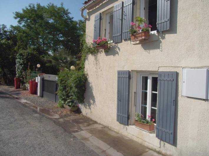 Gîte pour 2 personnes, avec Terrasse à La Grève-sur-Mignon