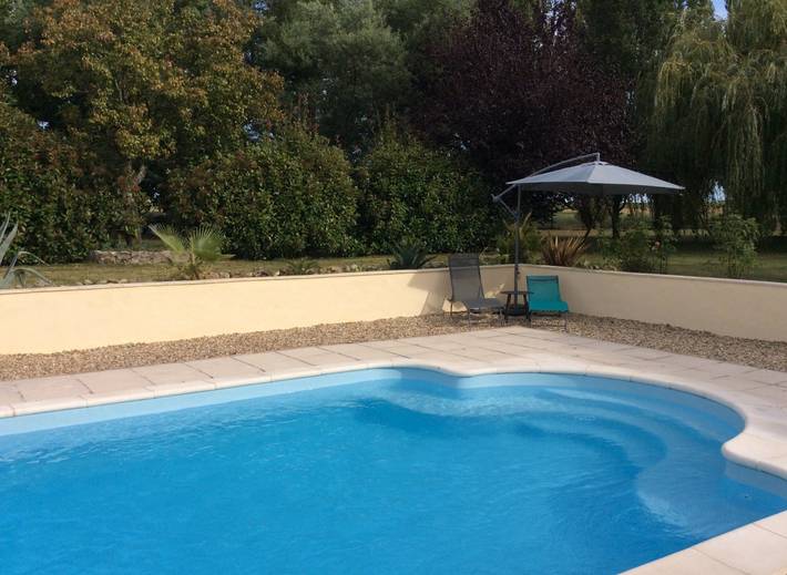 Cottage pour 2 personnes, avec jardin et piscine à Saint-Germain-du-Seudre