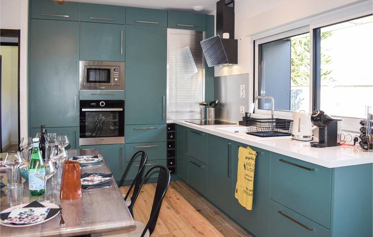 Apartamento de 105m² con piscina, jardín y aparcamiento, cerca del río Le Gouët in Le Vieux-Bourg, Côtes-d'Armor