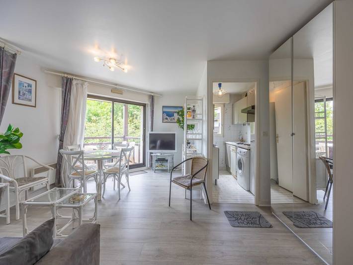 Appartement entier, Appartement avec parking et balcon proche plage in Tourgéville, Région de Lisieux