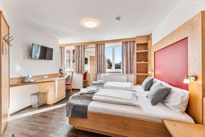 Hotel für 2 Personen, mit Ausblick in Tiefenbronn