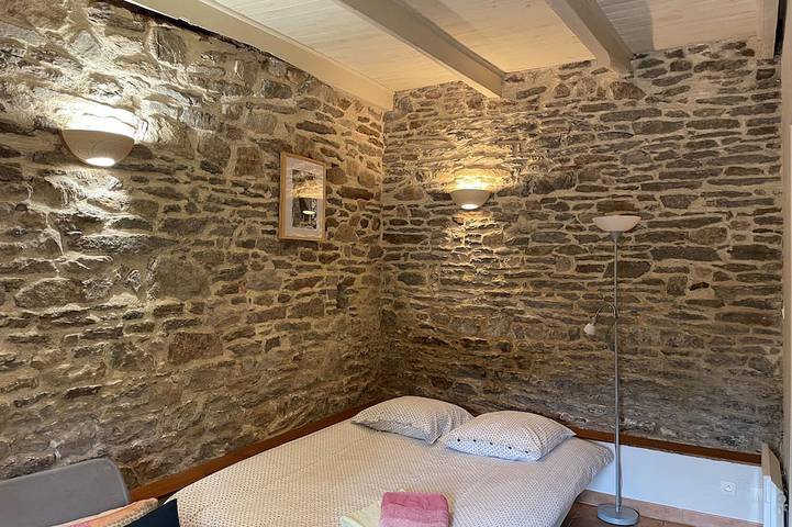Gîte pour 6 personnes, avec terrasse et jardin, animaux acceptés à Bégard - 2