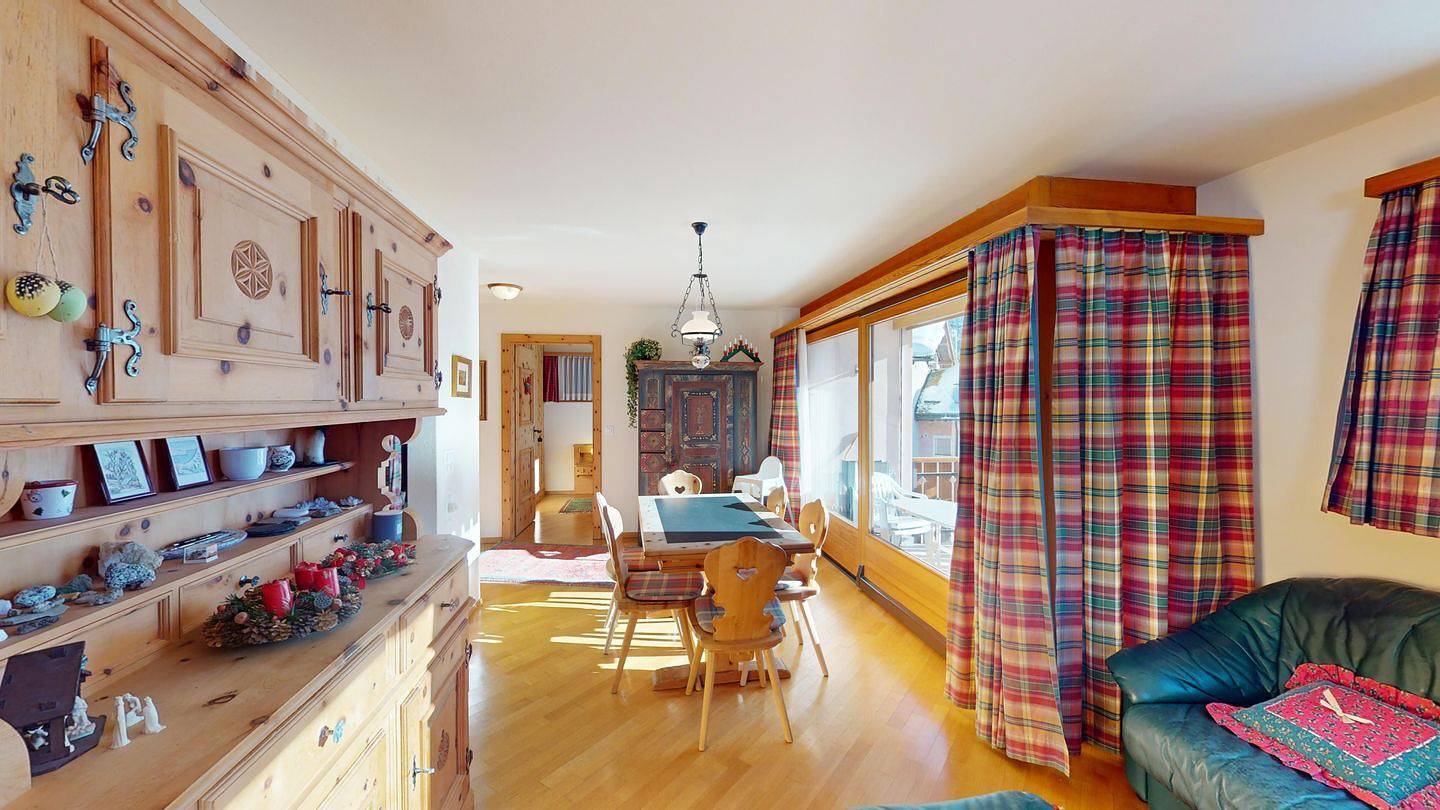 Ganze Wohnung, Apartment Ambretta Og - Geräumige Wohnung in Champfèr in Silvaplana, Sankt Moritz