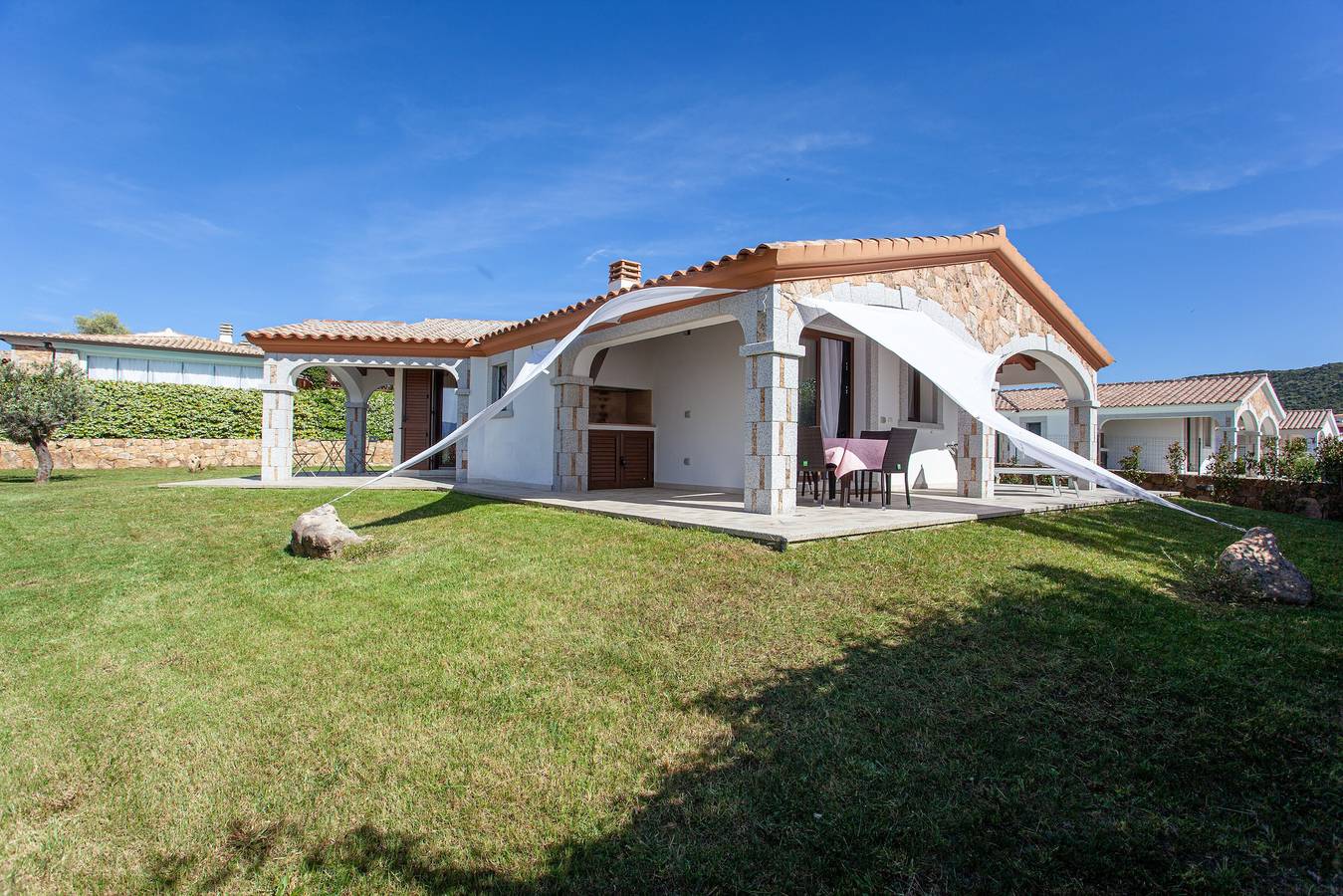 Villa Con Piscina per 5 Persone in Budoni, Olbia-Tempio