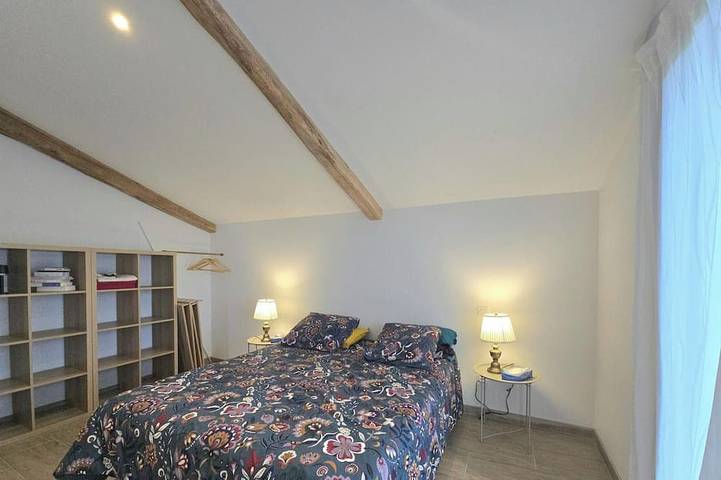 Gîte pour 4 personnes, avec jardin à Lanquais - 2