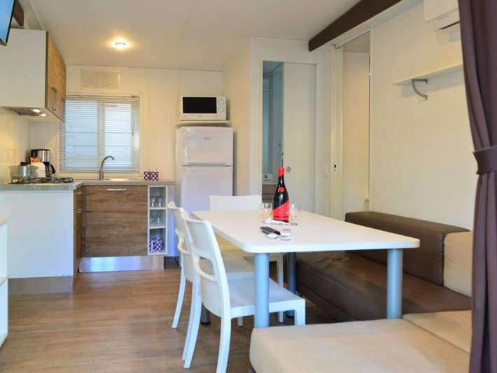 Wohnwagen für 6 Personen, mit Kinderpool in Peschiera del Garda - 4