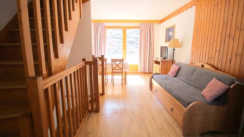 Chalet pour 8 personnes, avec piscine ainsi que vue et balcon à Puy-Saint-Vincent - 3