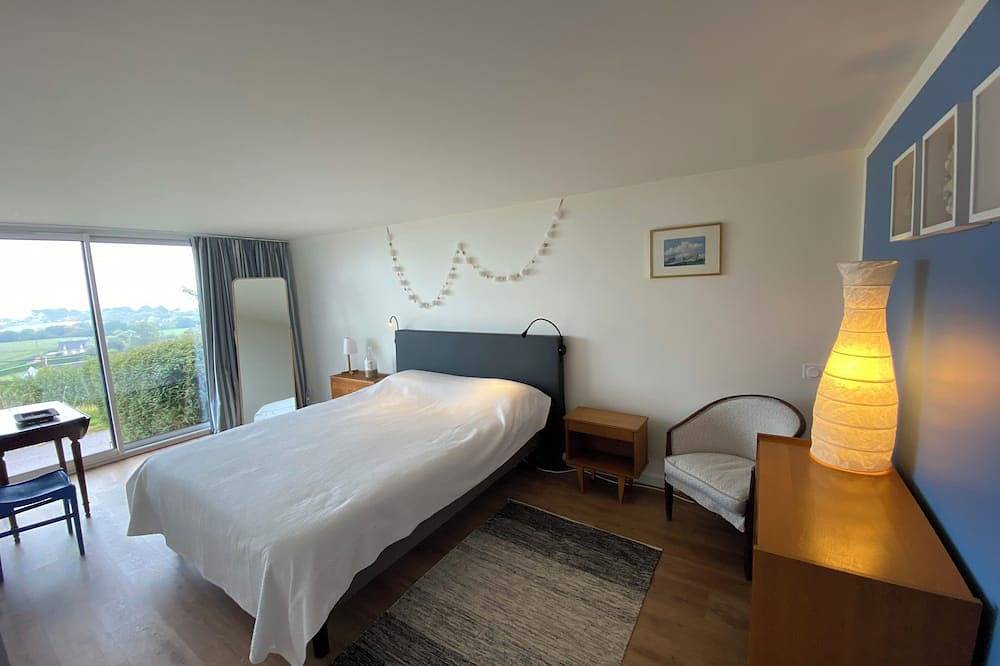 Comfortable family home. 6-8 people with exceptional sea view. in Quinéville, Cherbourg en omgeving