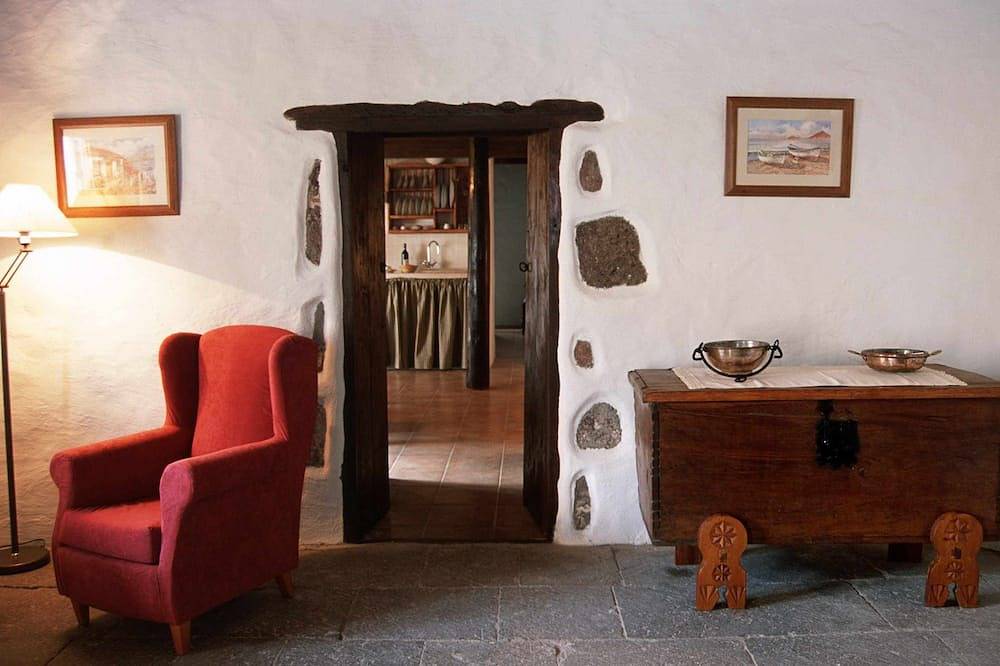 Casa Rural El Olivar - La Almazara in Santa Lucía de Tirajana, South Gran Canaria