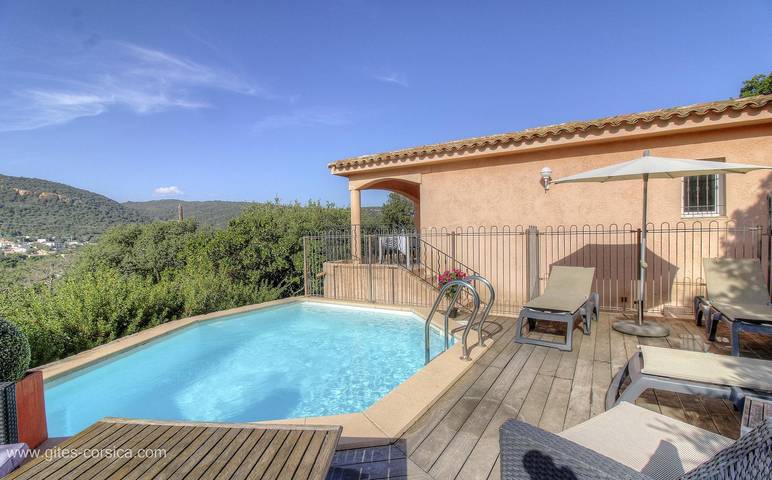 Gîte für 4 Personen, mit Pool und Terrasse auf Korsika