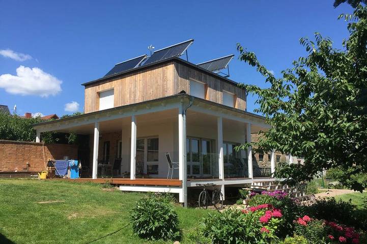 Ferienhaus für 6 Personen, mit Balkon und Sauna sowie Pool und Garten in Friedrichswalde