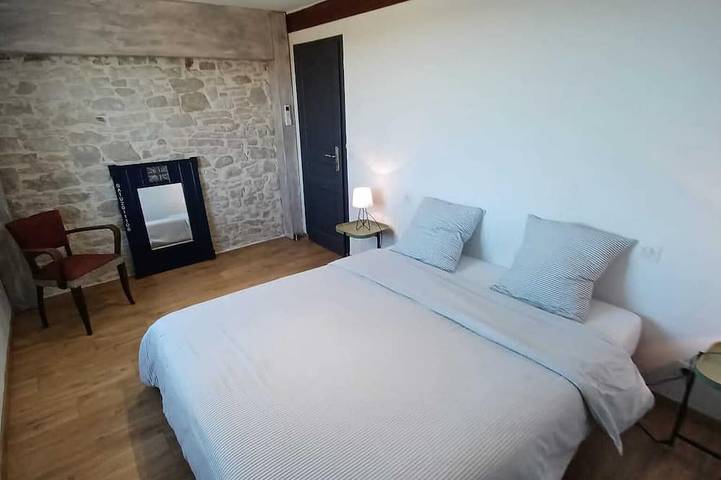 Location de vacances pour 8 personnes, avec jardin, animaux acceptés à Cuzance - 4