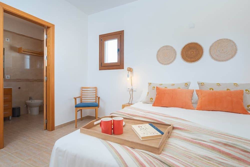 Villa Sa Planeta - Drei Schlafzimmer Villa, Schläft 6 in Cala Jondal, Sant Josep de sa Talaia