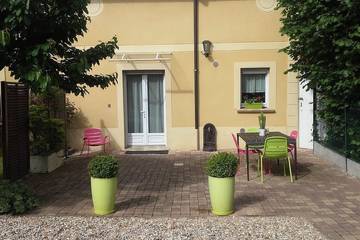 Gîte pour 5 personnes, avec terrasse à Houilles