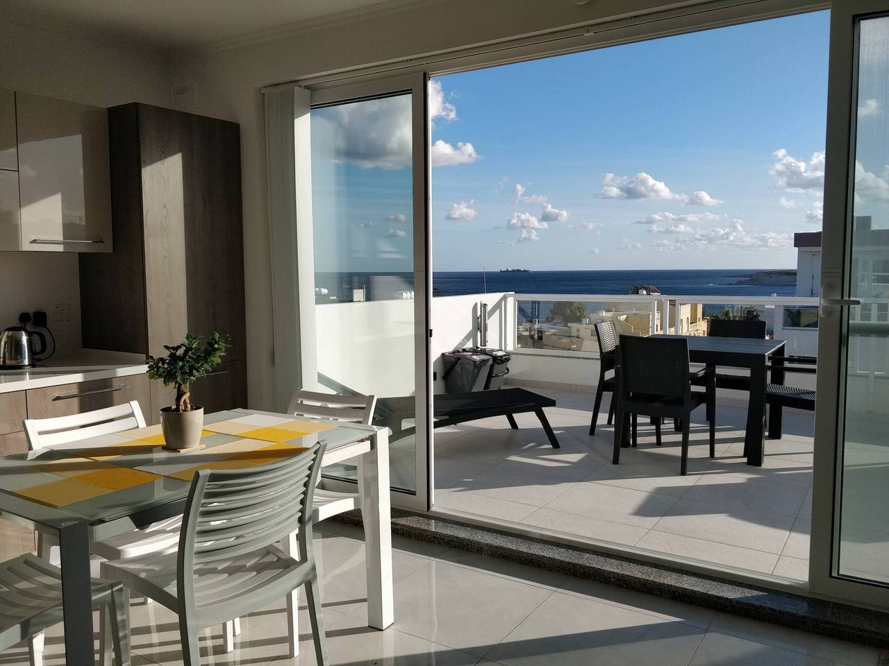 Appartement entier, Appartement de vacances pour 2 personnes avec terrasse in Marsaskala, Île de Malte