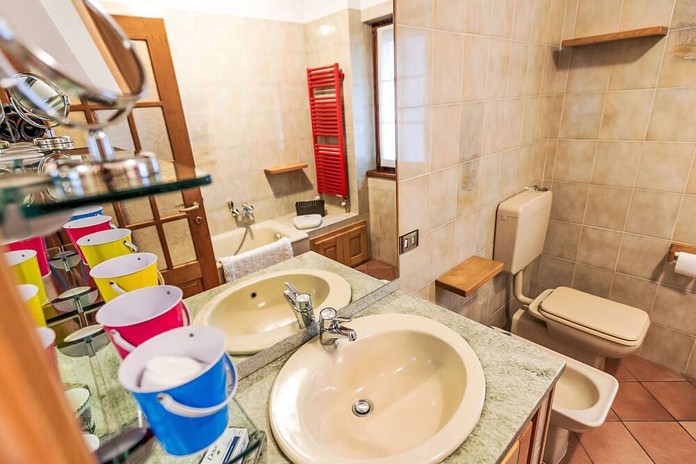 Ganze Wohnung, House Bigio in Verceia (Dorf), Verceia