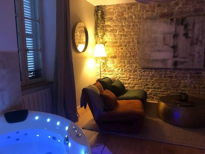 Gîte pour 2 personnes, avec jacuzzi à Mâcon - 4