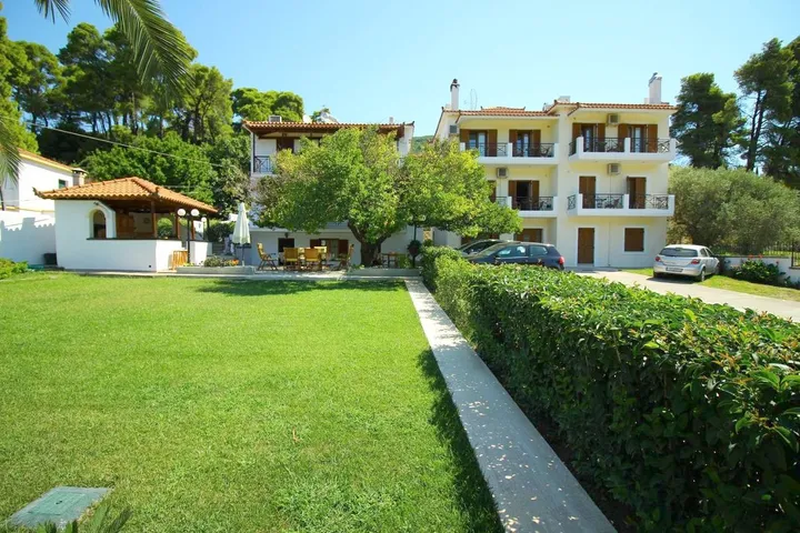 Ferienwohnung für 2 Personen, mit Garten und Terrasse sowie Ausblick - 1