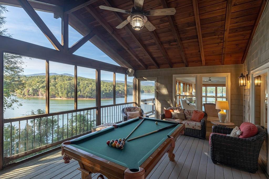 Breathtaking Lake & Mountain Views & Private Dock. Enjoyable Year Round! in Nebo, McDowell County