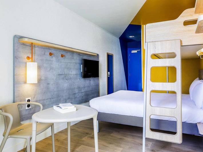 Hôtel pour 2 personnes, avec Vue à Gennevilliers