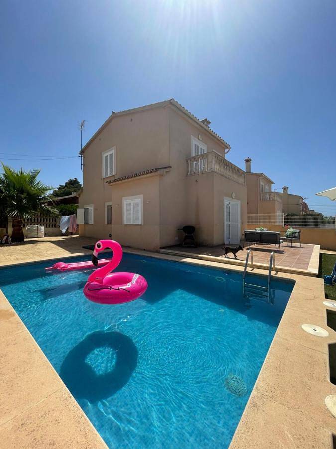 Three-Bedroom House in Badia Gran, Llucmajor