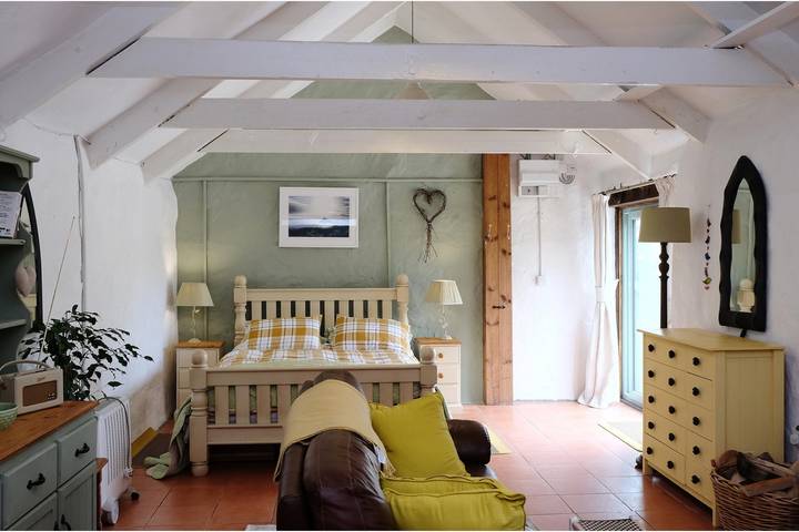 Rental for 3 people, with garden, with pets in Kynance Cove