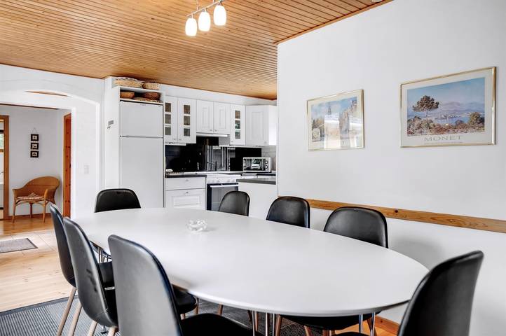 Ferienhaus für 8 Personen, mit Terrasse und Whirlpool in Bratten - 4